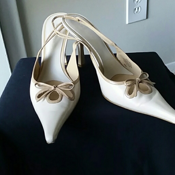 Shoes - Picture 1 of 4